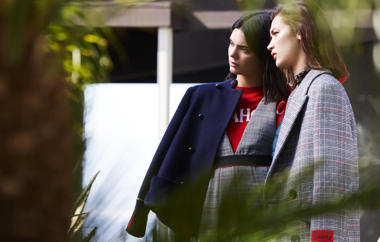 Photo wallpaper model, two, Kendall Jenner, Bella Hadid