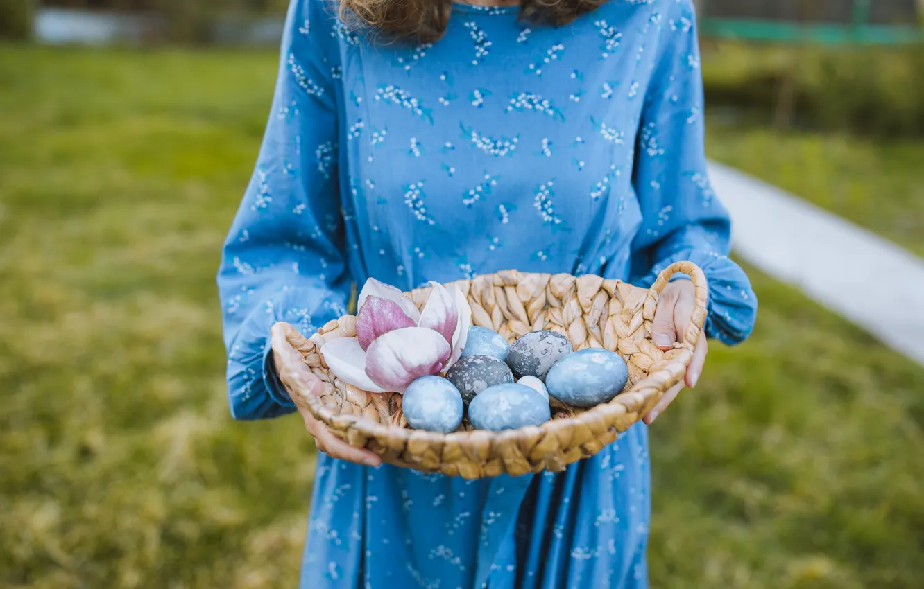 Photo wallpaper girl, basket, eggs, hands, dress