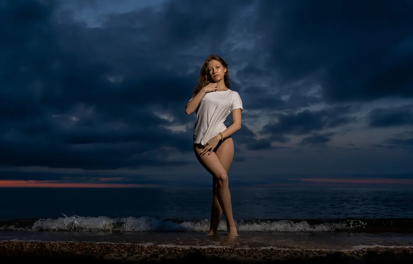 Photo wallpaper girl, beautiful, model, pretty, sweet, t-shirt, posing, long-haired