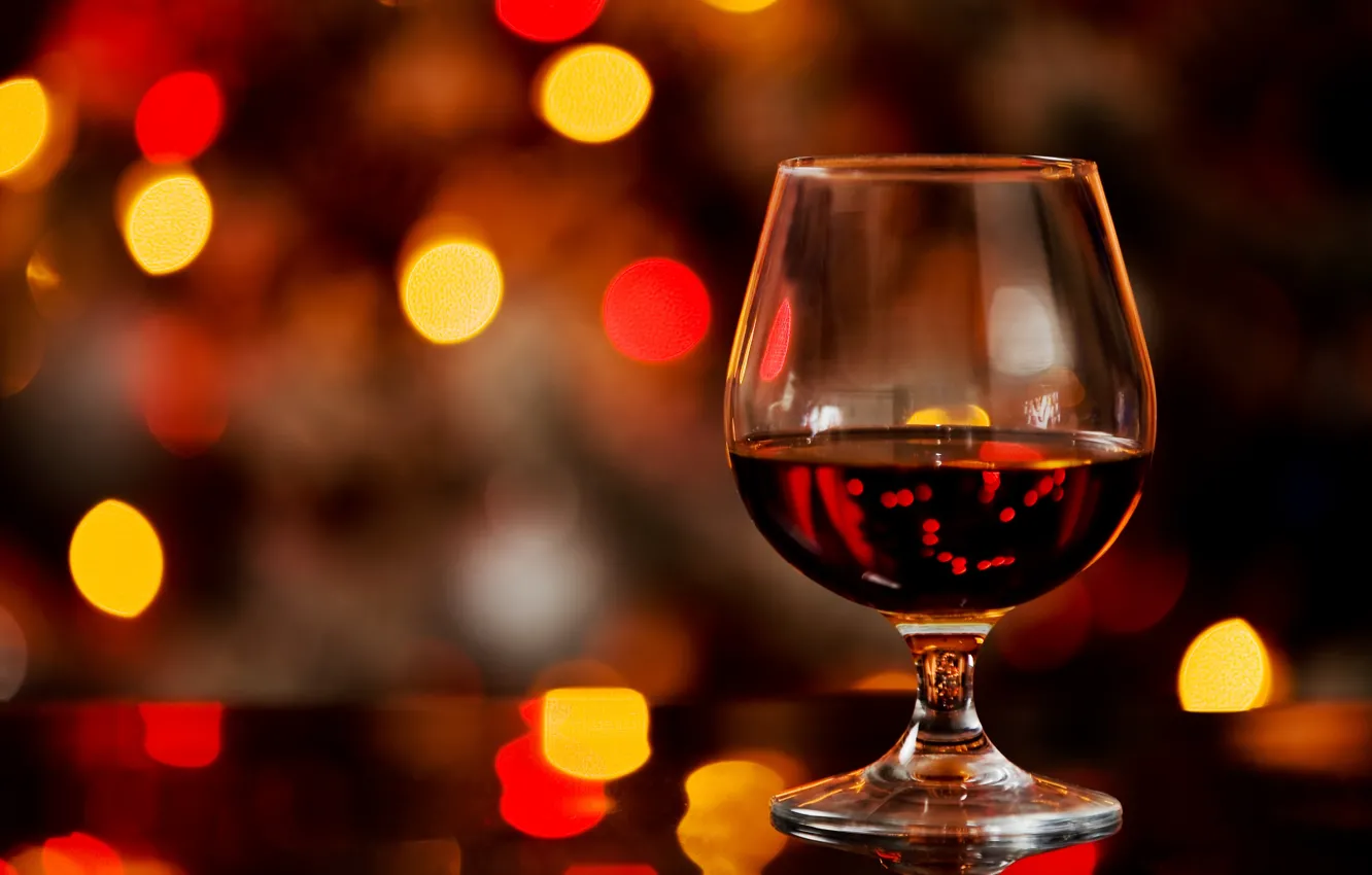 Photo wallpaper glass, alcohol, cognac, bokeh