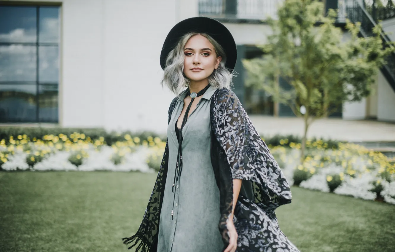 Photo wallpaper girl, hat, curls