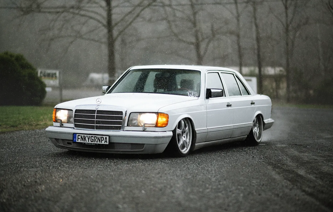 Photo wallpaper white, rain, Mercedes-Benz, Mercedes, low, stance, SEL, W126
