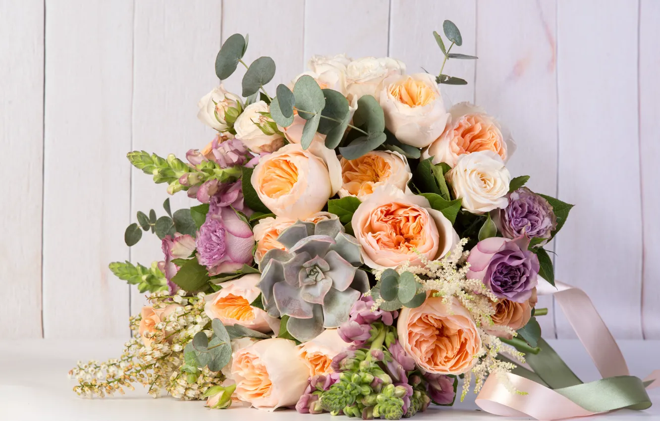 Photo wallpaper greens, roses, bouquet