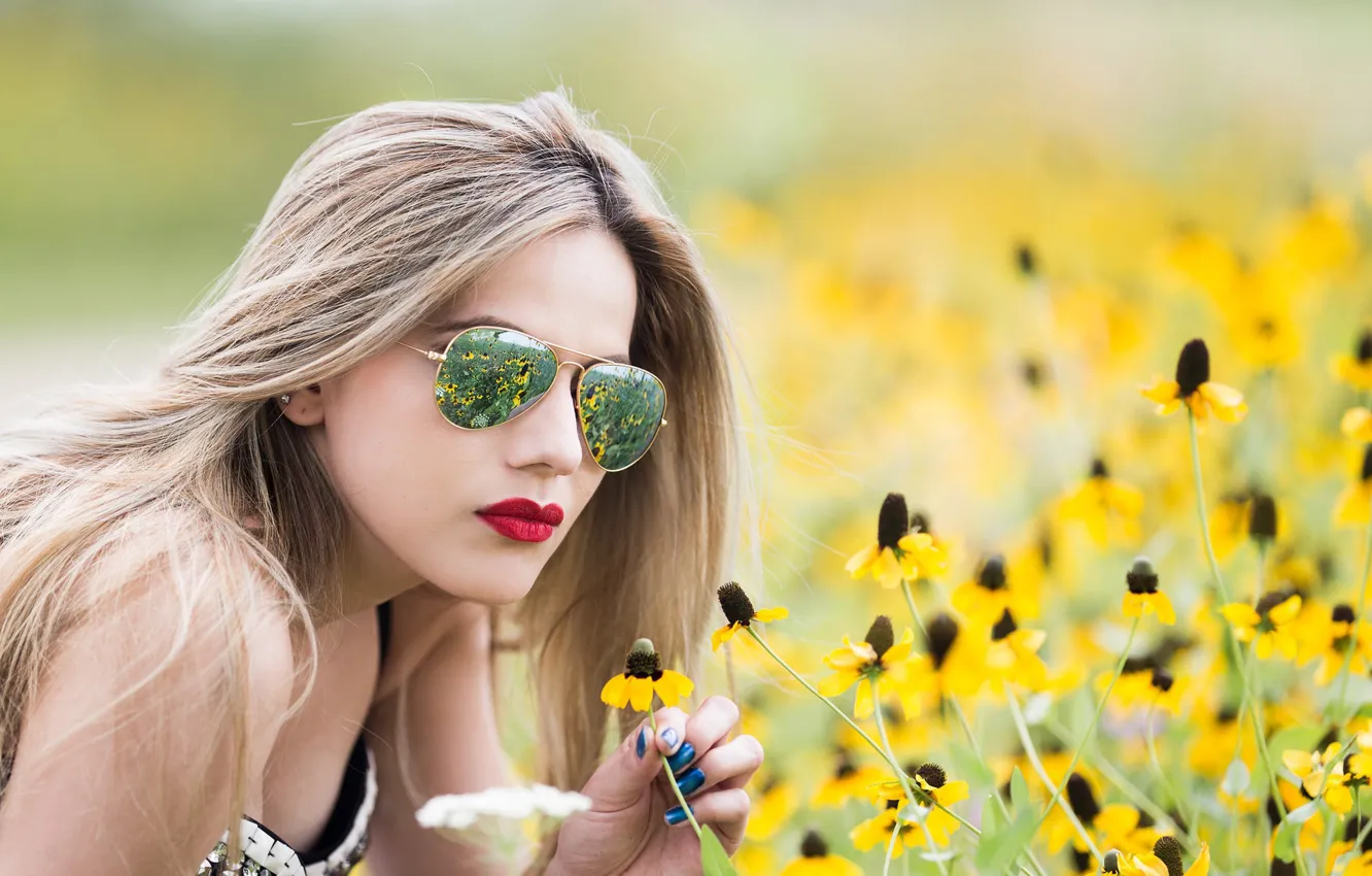 Photo wallpaper summer, flowers, face, glasses, cutie