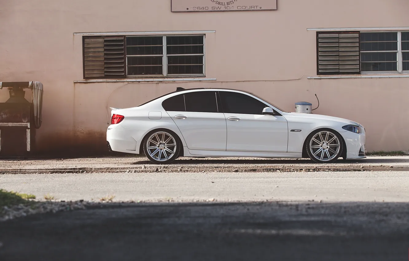 Photo wallpaper white, bmw, BMW, white, drives, f10, tinted, 550i