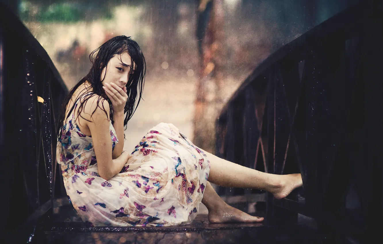 Photo wallpaper eyes, bridge, rain, hair, dress, rain, dress, bridge