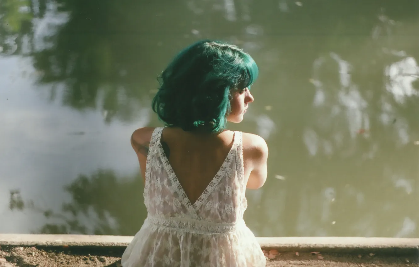 Photo wallpaper girl, green, hair, profile, sitting
