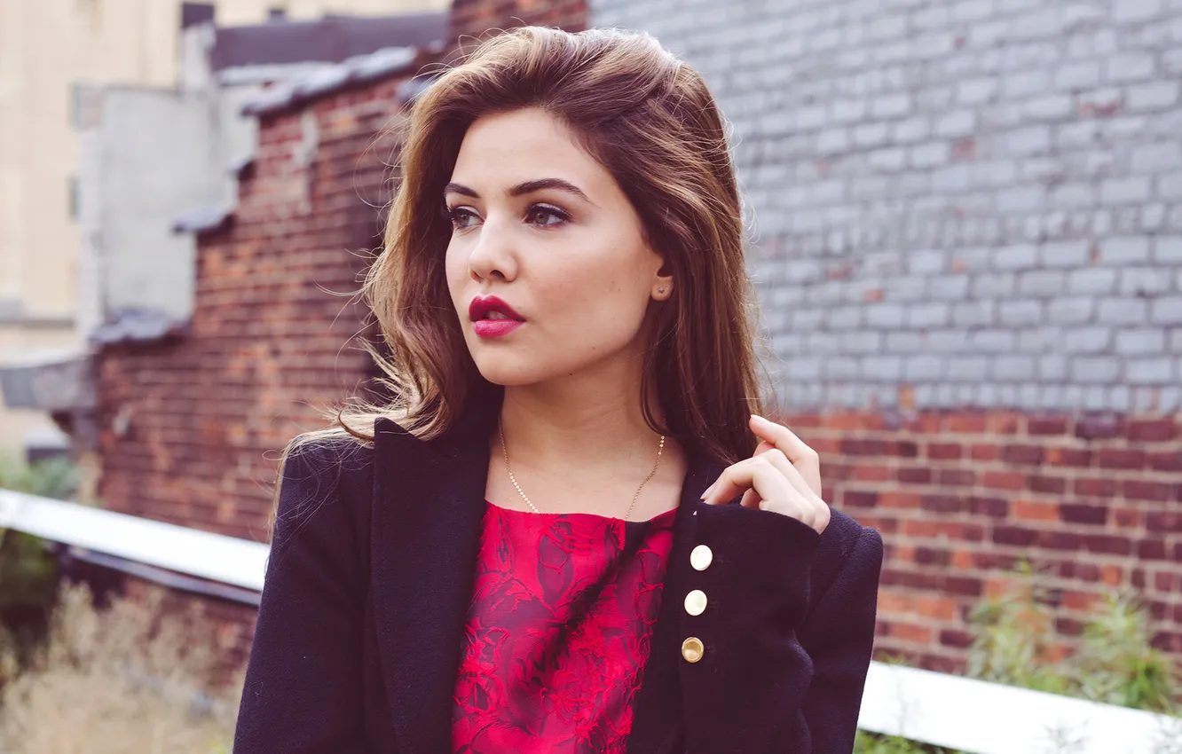 Photo wallpaper photoshoot, Danielle Campbell, NKD