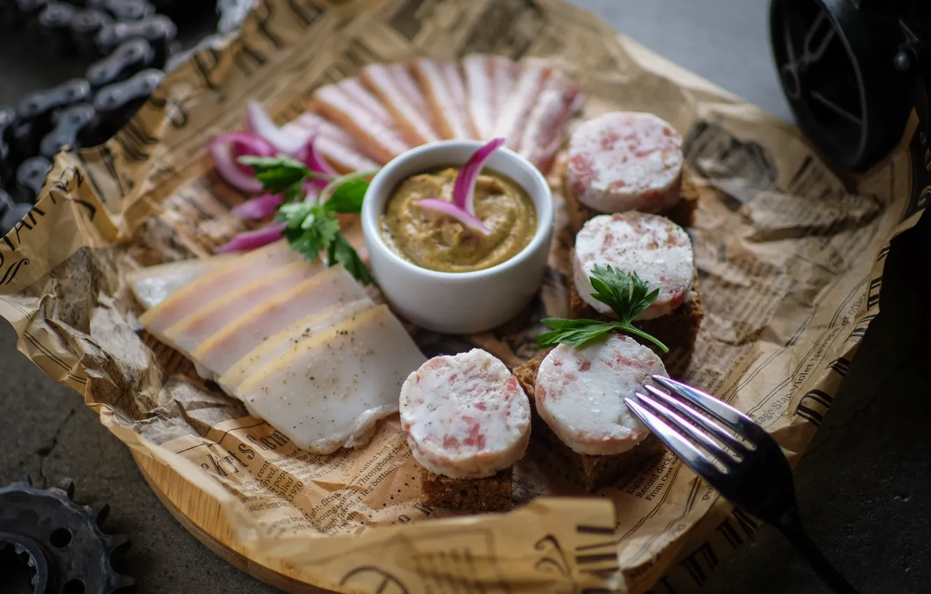 Photo wallpaper sausage, fat, mustard