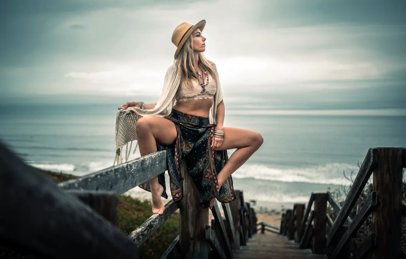 Photo wallpaper sea, girl, Laura