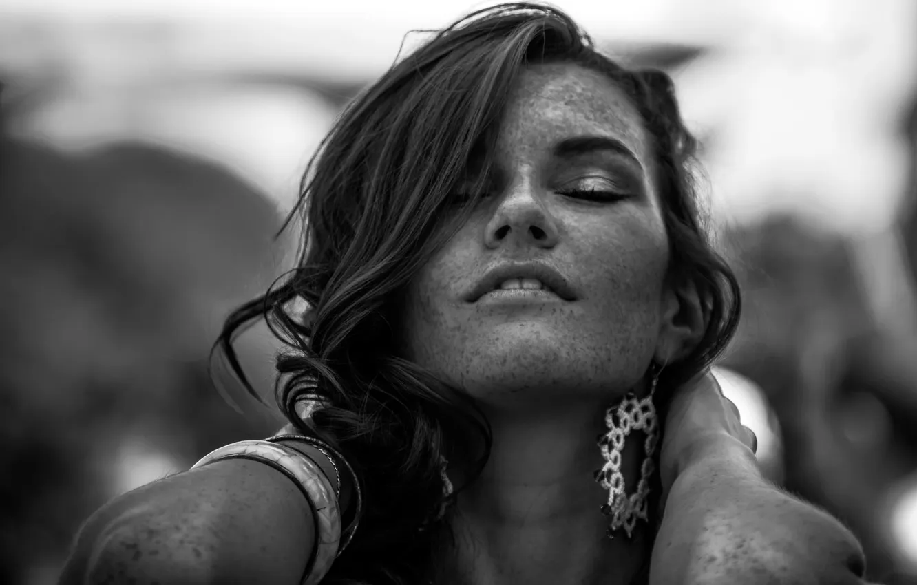 Photo wallpaper freckles, Isabella