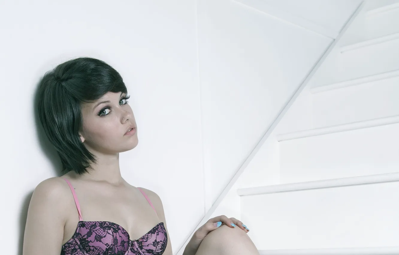 Photo wallpaper model, piercing, brunette, hairstyle, melissa clark