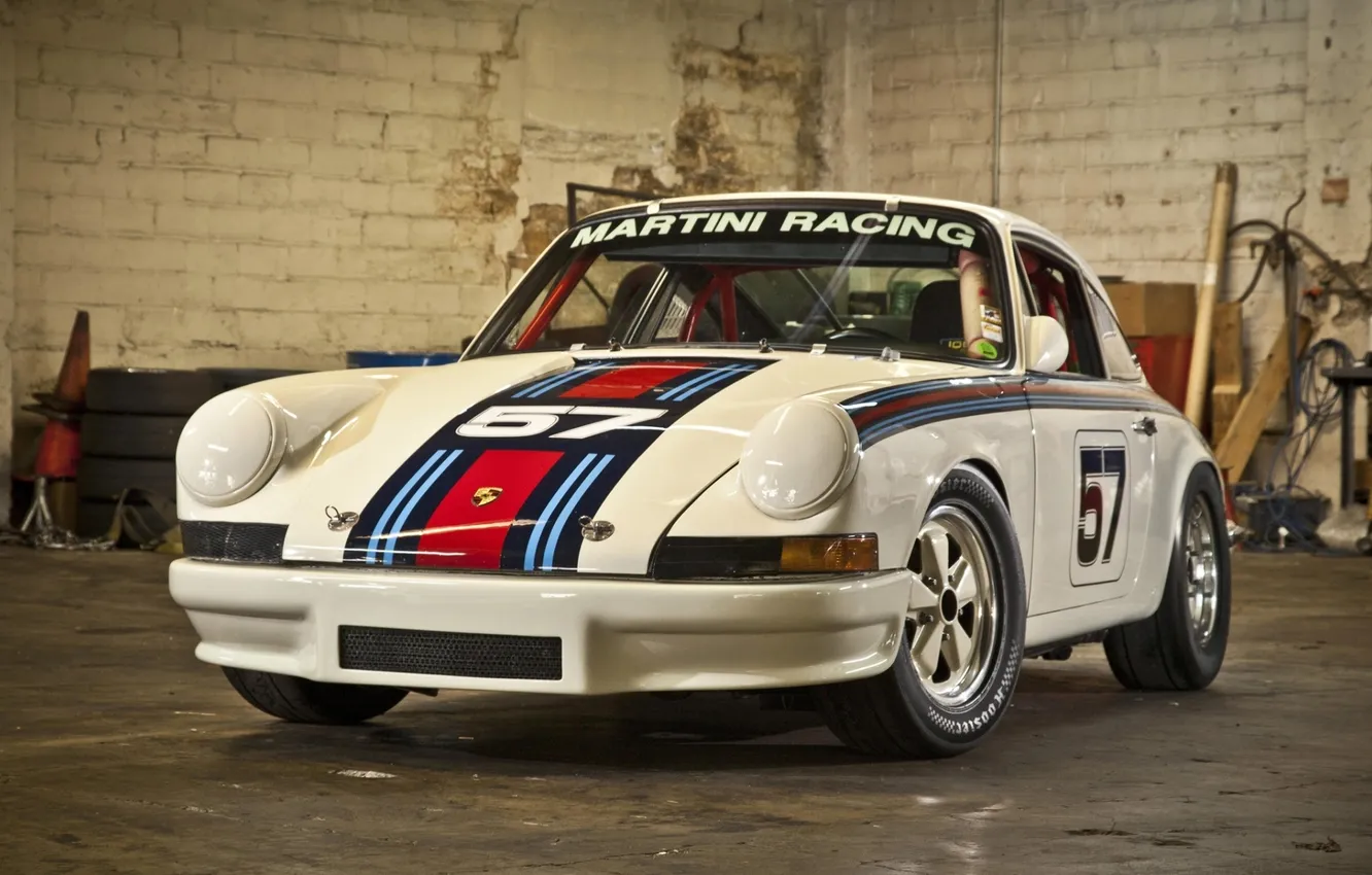 Photo wallpaper garage, 911, Porsche, 1969, supercar, Porsche, the front, racing car