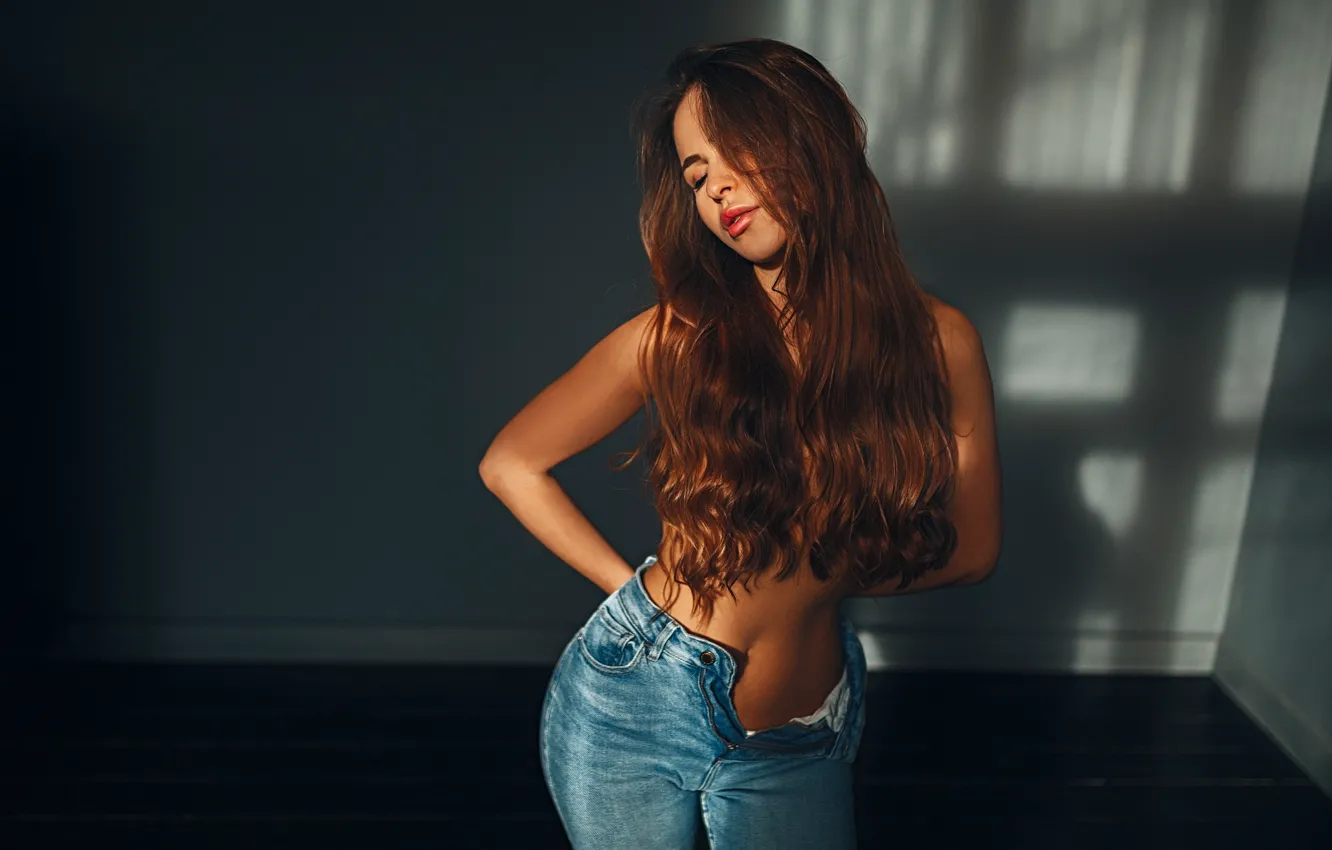 Photo wallpaper girl, pose, jeans, figure, long hair, Gregory Levin