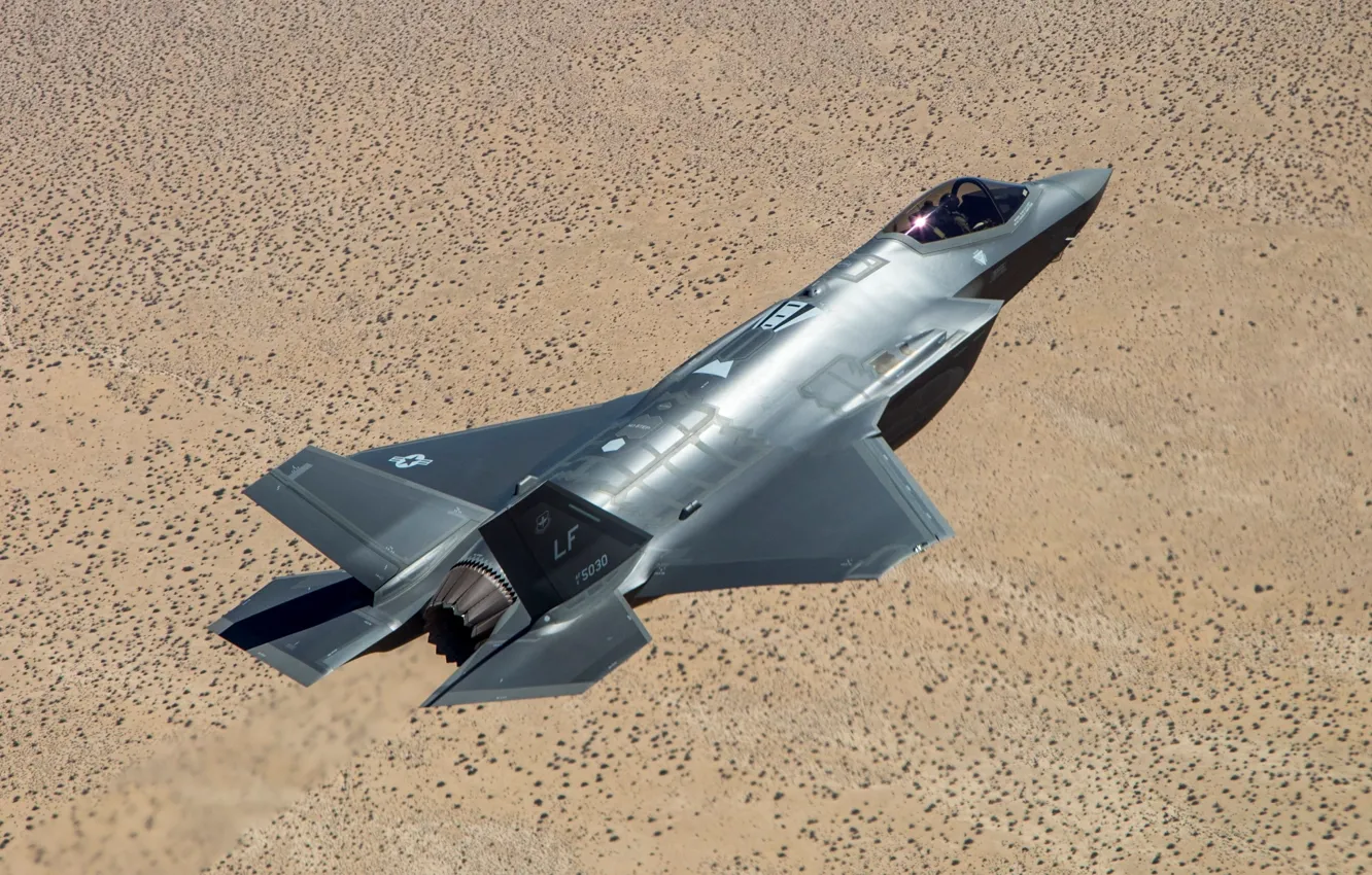 Photo wallpaper flight, earth, fighter, pilot, bomber, Lightning II, Lockheed Martin, F-35A