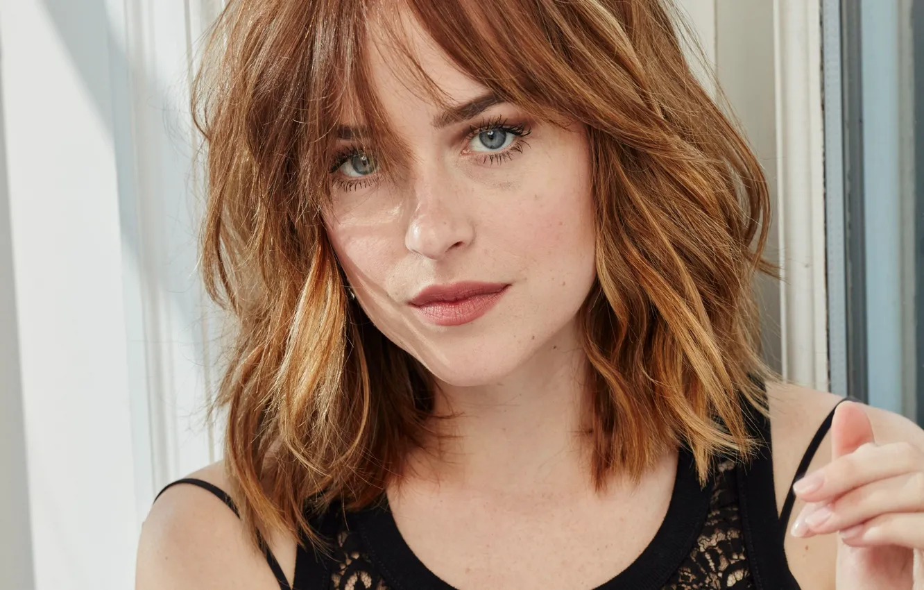 Photo wallpaper look, portrait, makeup, hairstyle, brown hair, beauty, Dakota Johnson, Marie Claire