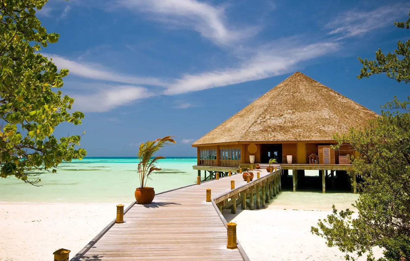 Photo wallpaper Water Villa, Kuramati Resort, water villa, resort Kuramathi, bridge, The Maldives, beach, Maldives