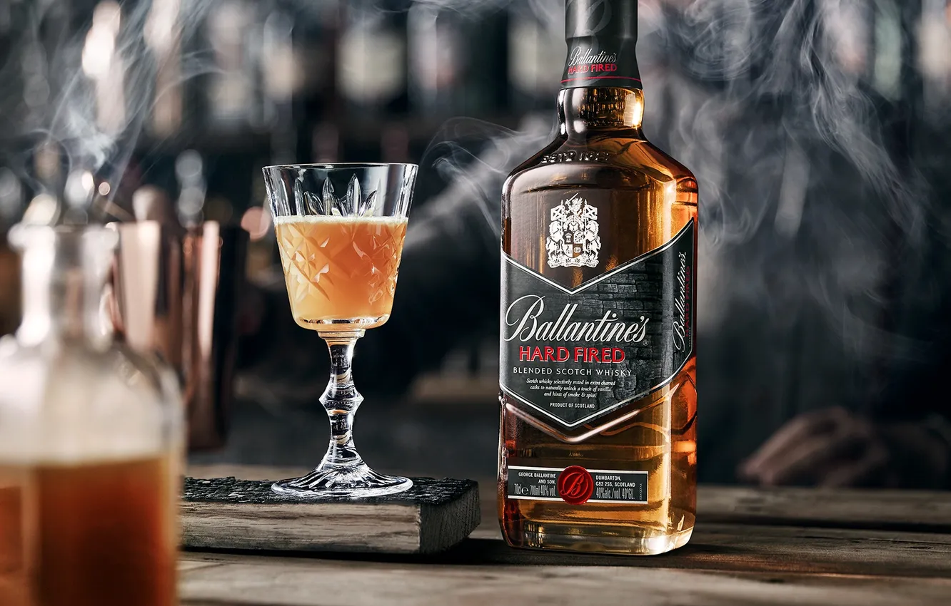 Photo wallpaper glass, whiskey, drinks, bottle, Alcoholic