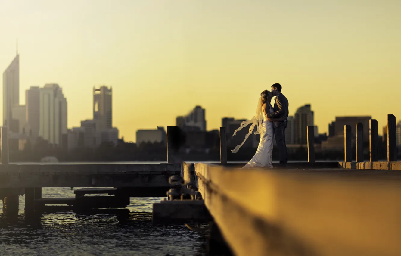 Photo wallpaper sunset, the city, kiss