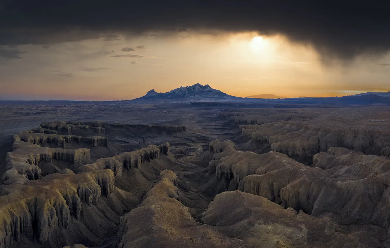 Photo wallpaper the sun, mountains, clouds, stones, rocks, dal, relief
