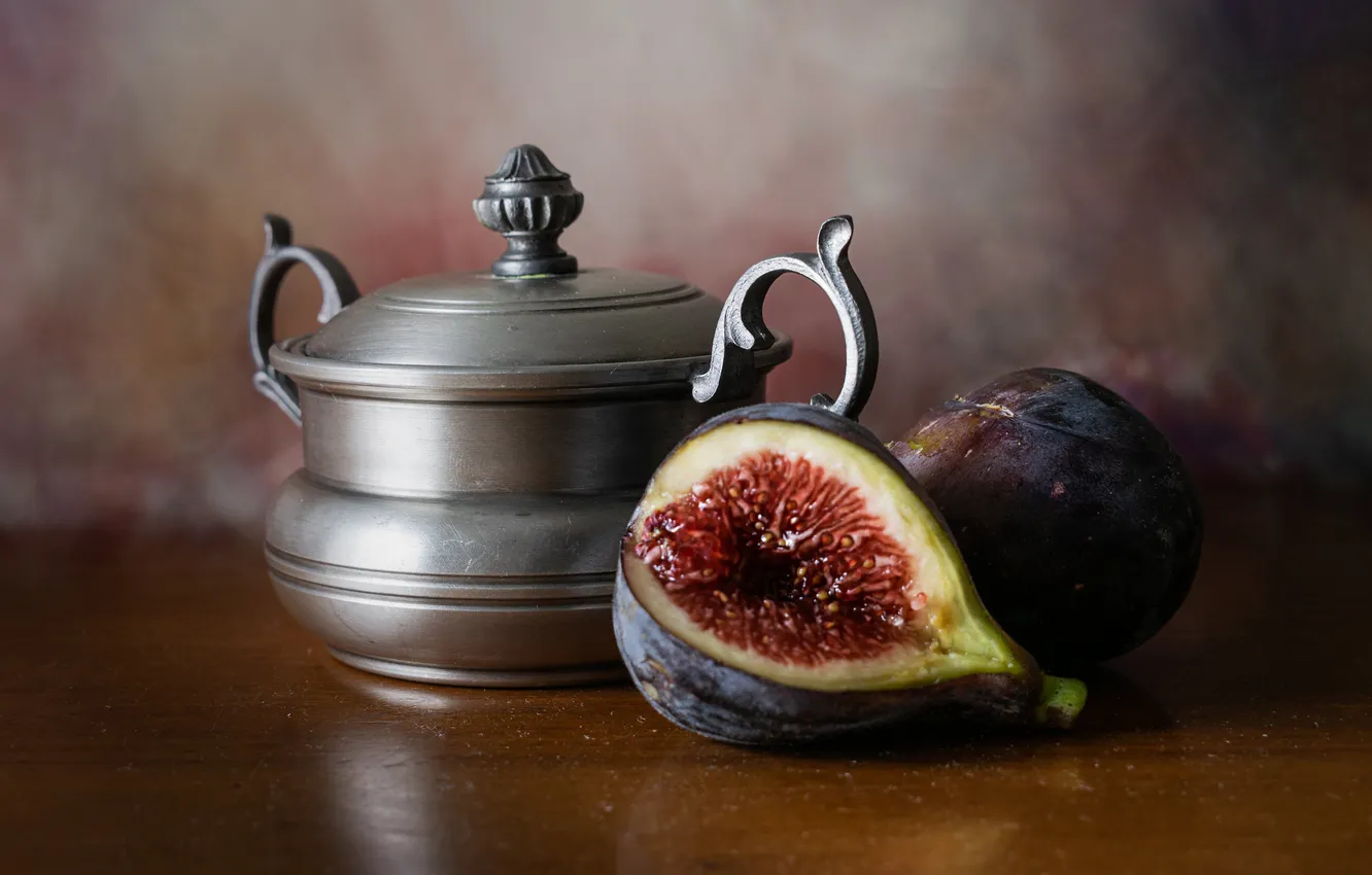 Photo wallpaper table, pan, still life, figs