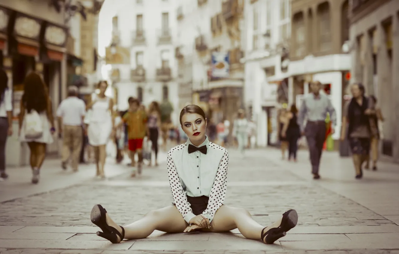 Photo wallpaper girl, pose, street