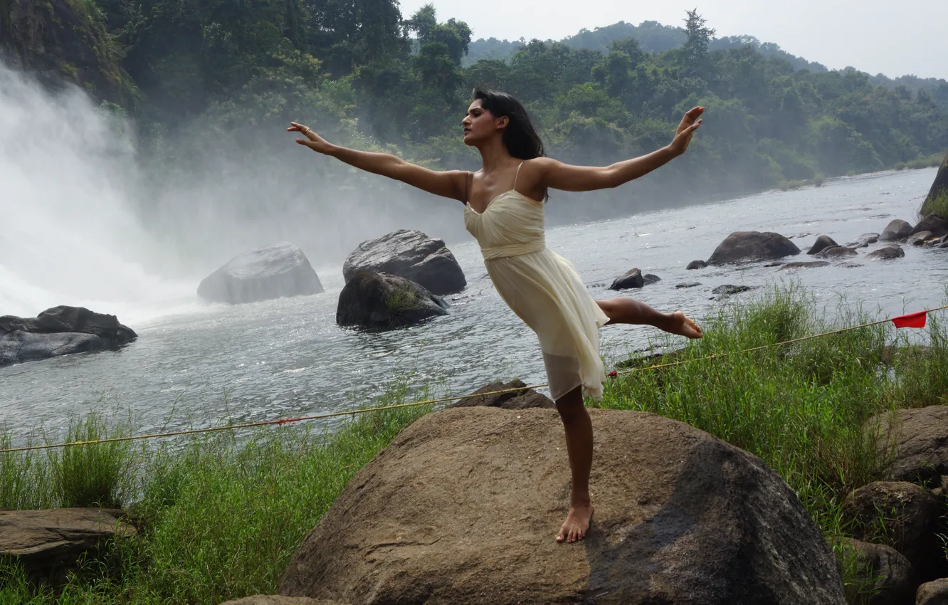 Photo wallpaper rocks, dancer, indian, stream, Poise, Nritya Shakti