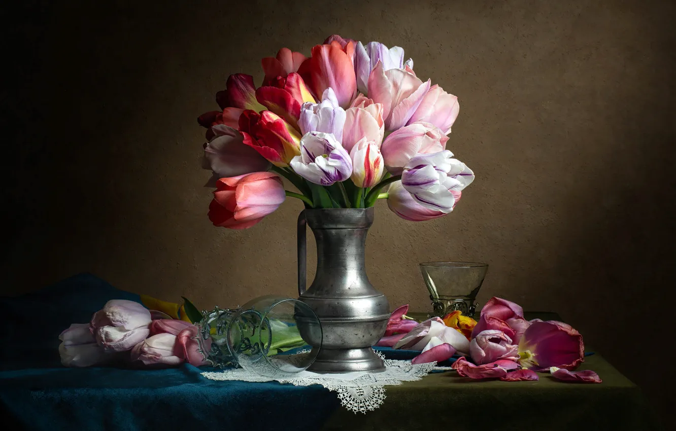Photo wallpaper flowers, glass, tulips, pitcher, napkin