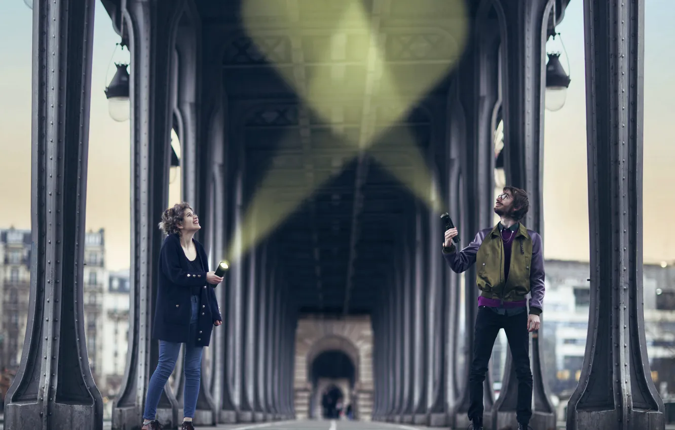 Photo wallpaper girl, rays, heart, flashlight, guy, Vincent Bourilhon, Light your love