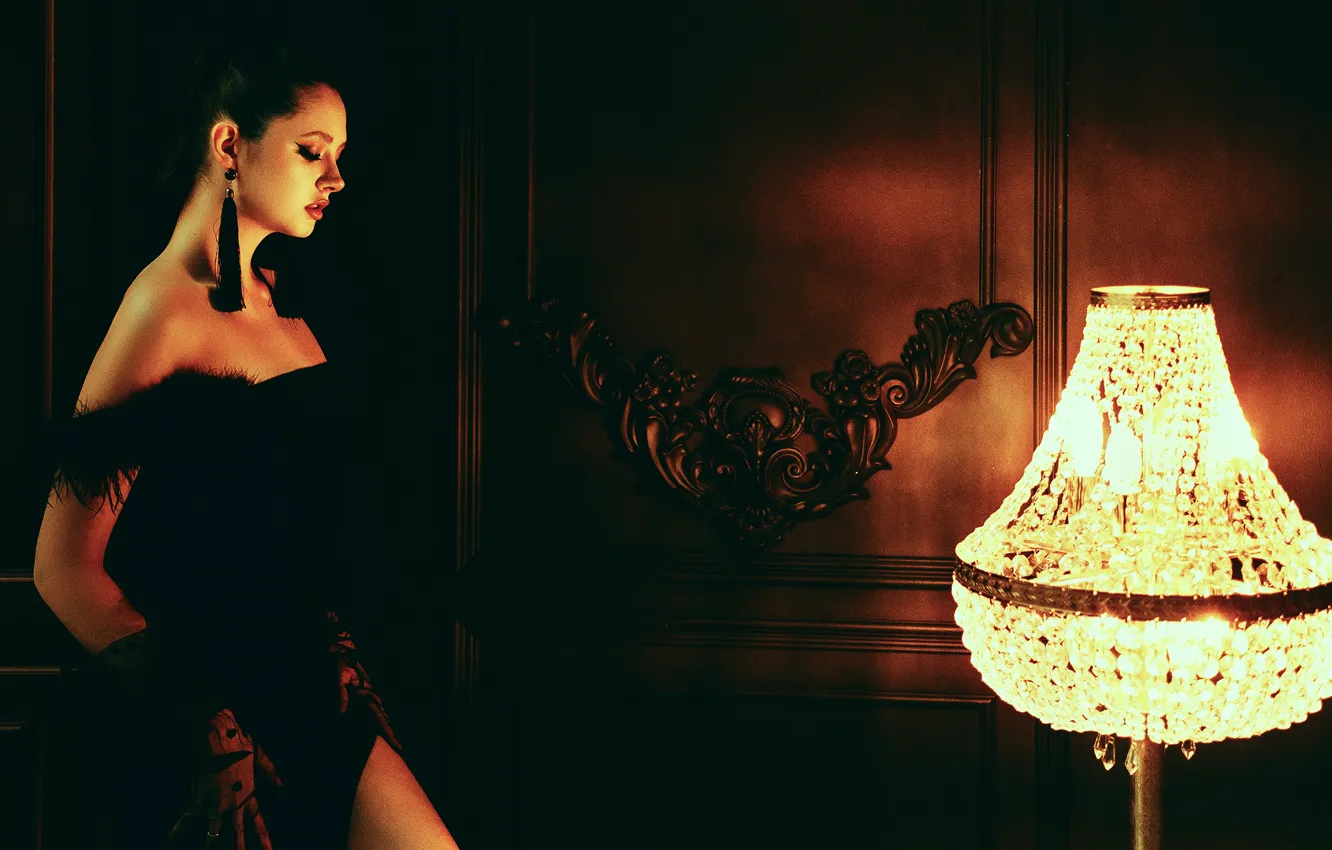 Photo wallpaper pose, model, lamp, portrait, makeup, dress, brunette, hairstyle