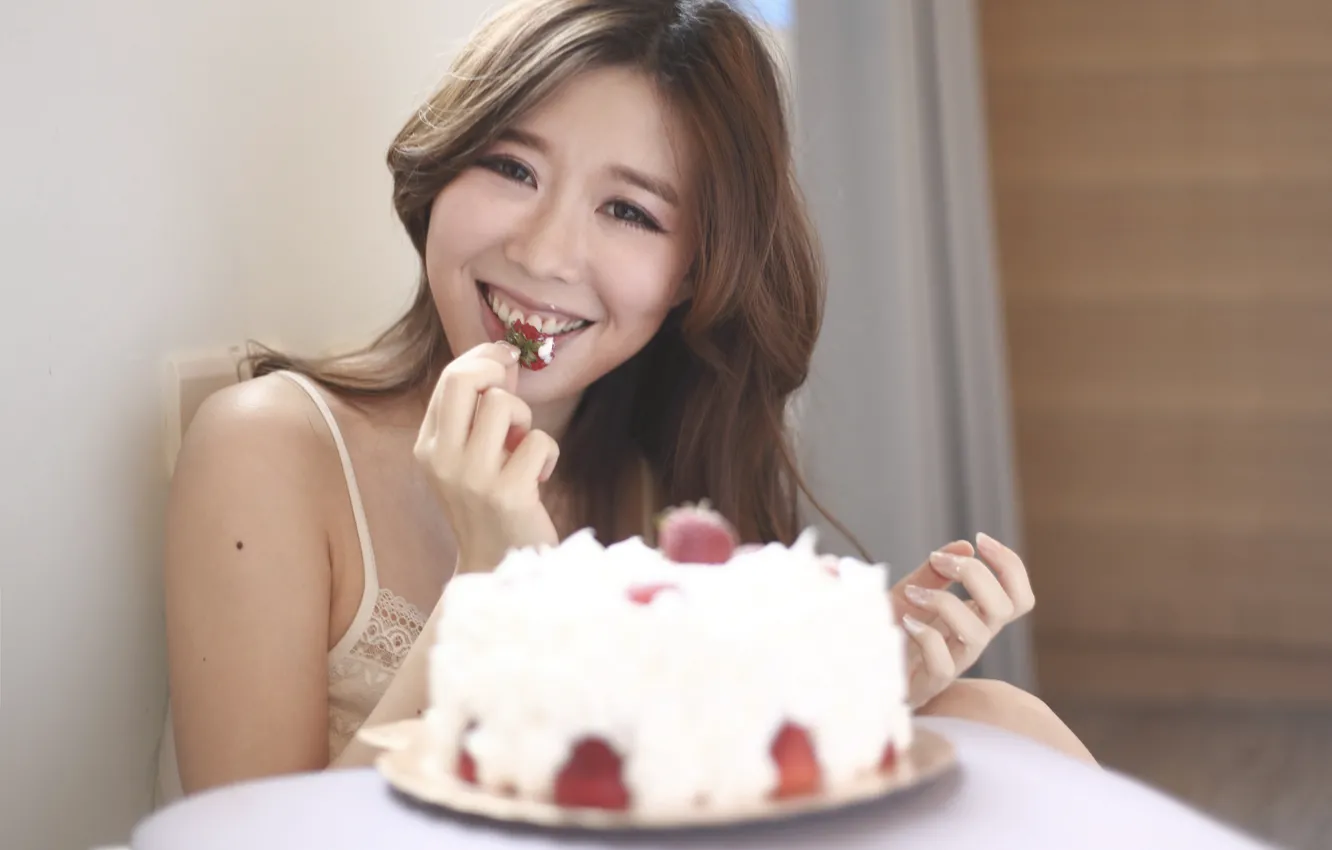 Photo wallpaper girl, face, ideal, hair, strawberry, cake