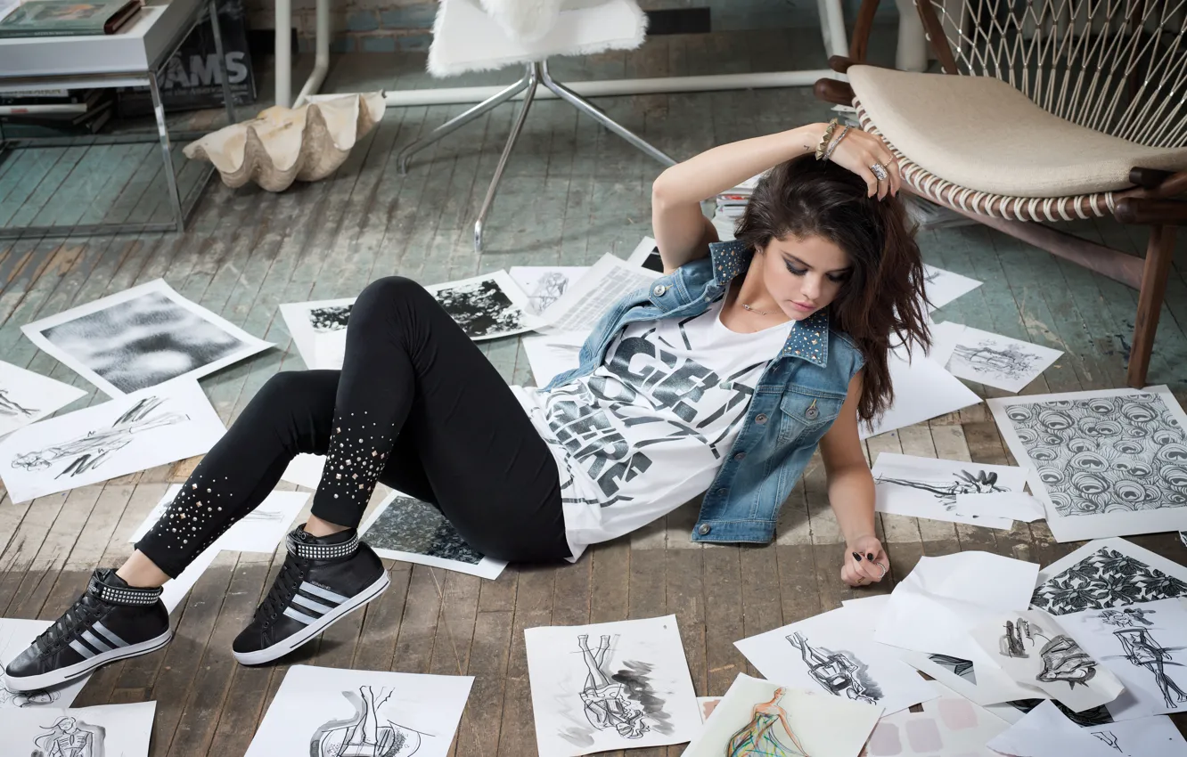 Photo wallpaper girl, model, brunette, lies, beauty, Gomez, Selena, . Selena Gomez