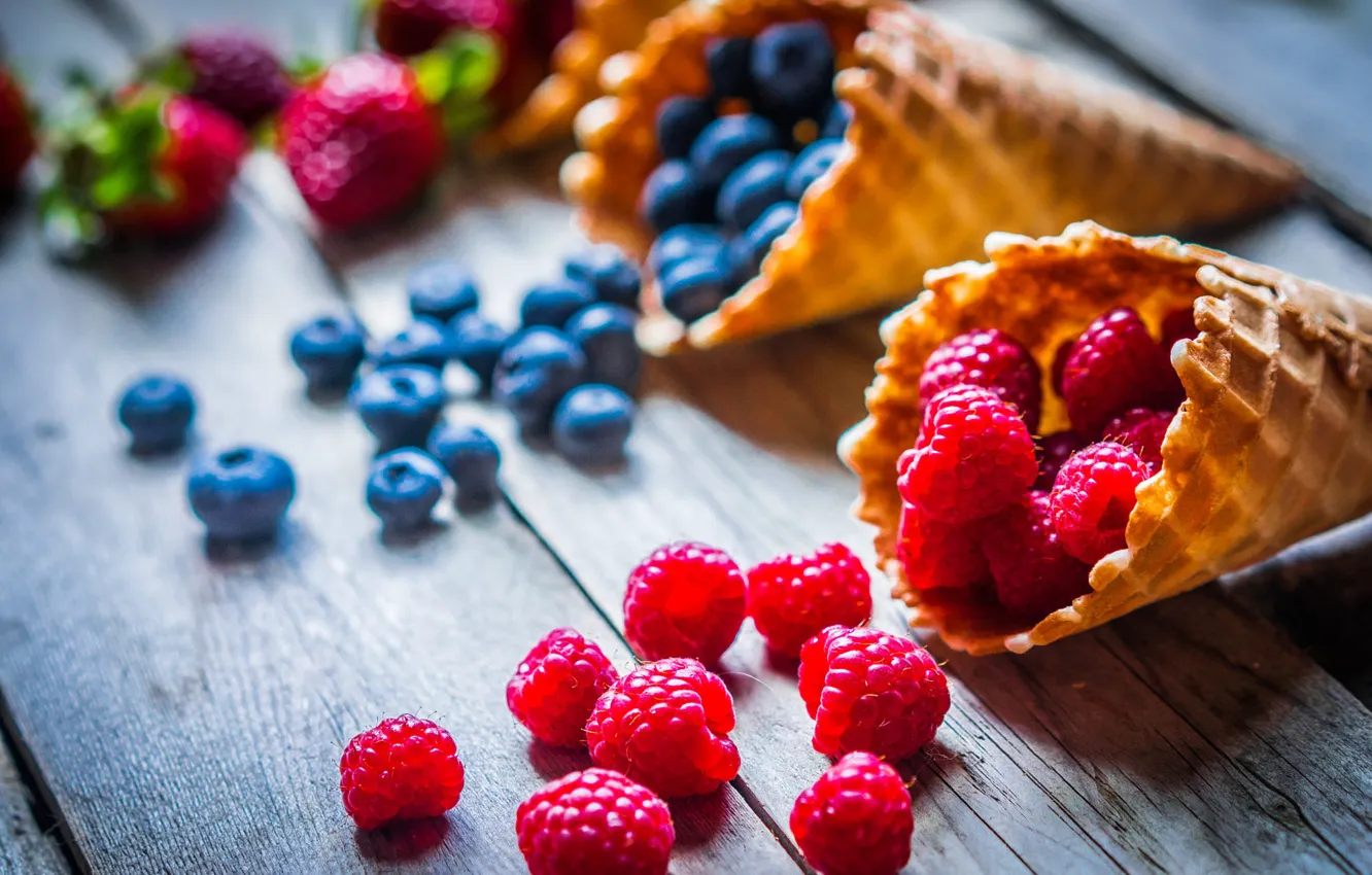 Photo wallpaper berries, raspberry, Board, strawberry, horn, dessert, blueberries