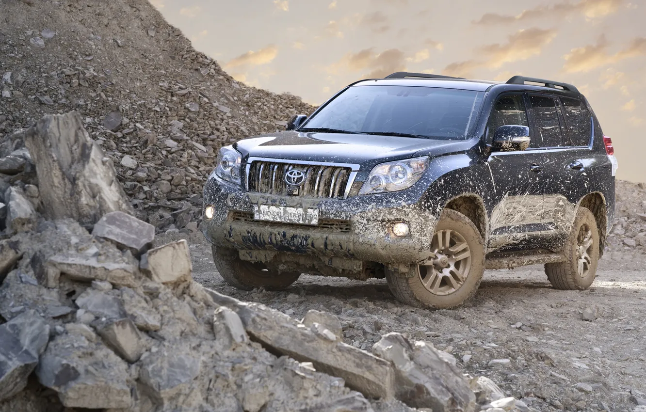 Photo wallpaper stones, black, dirt, jeep, SUV, Toyota, crushed stone, Toyota