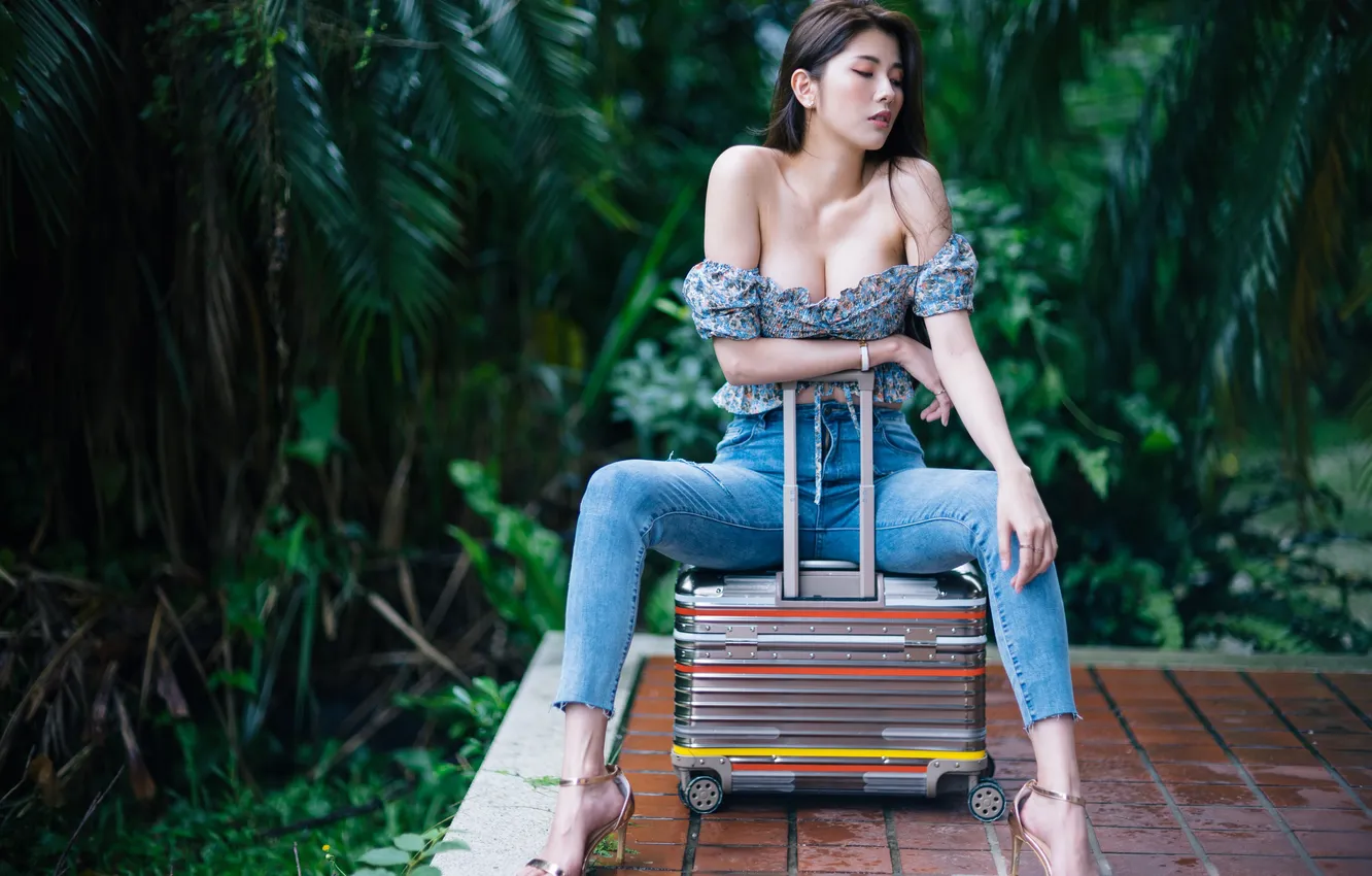 Photo wallpaper cleavage, model, jeans, asian, spread legs, red lipstick, closed eyes, suitcase