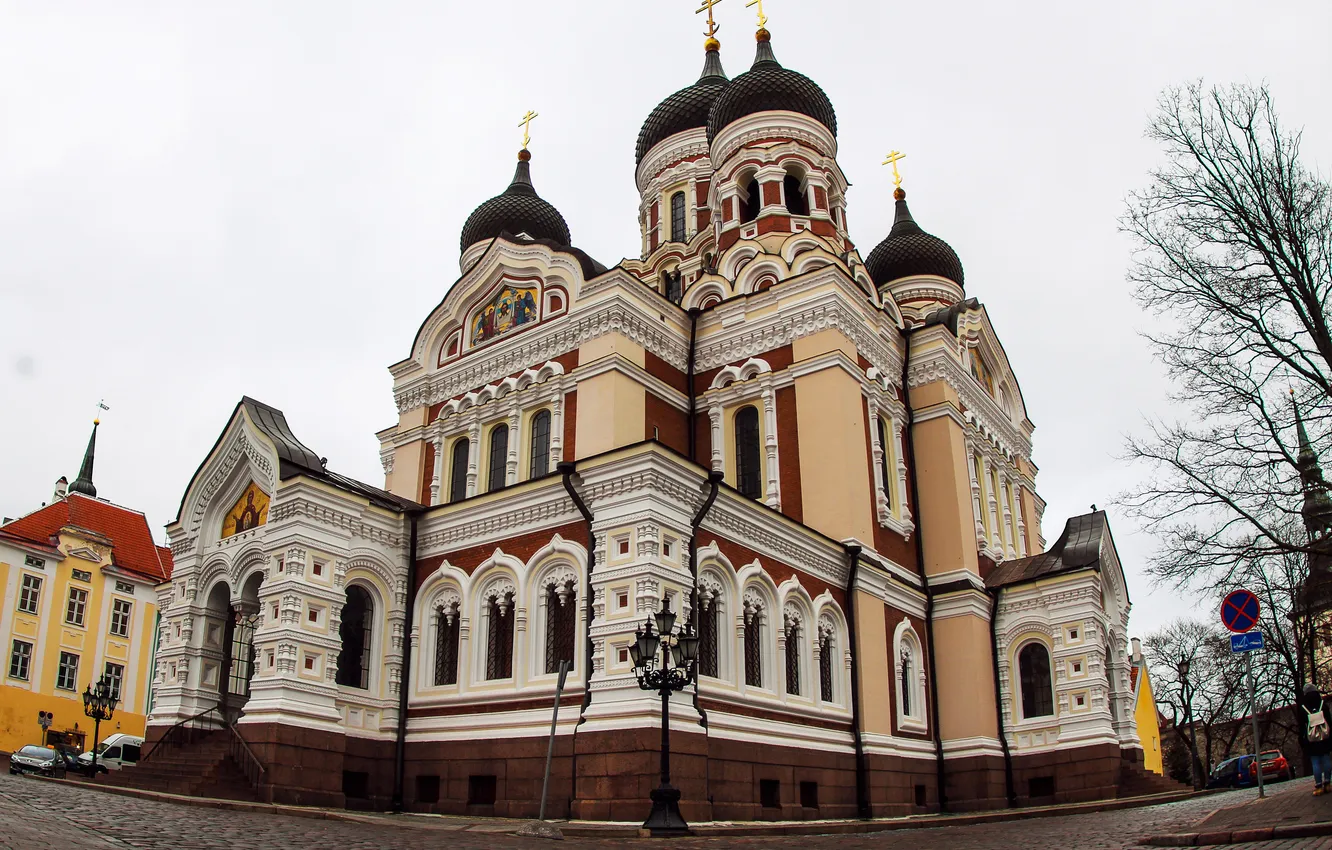 Photo wallpaper summer, house, white, black, sky, Tallinn, architecture, building