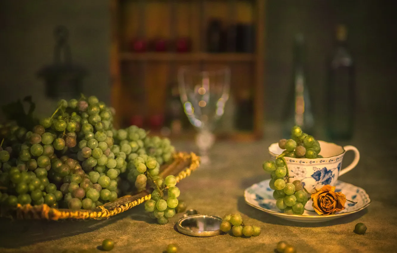 Photo wallpaper green, table, glass, roses, grapes, Cup, still life, placer