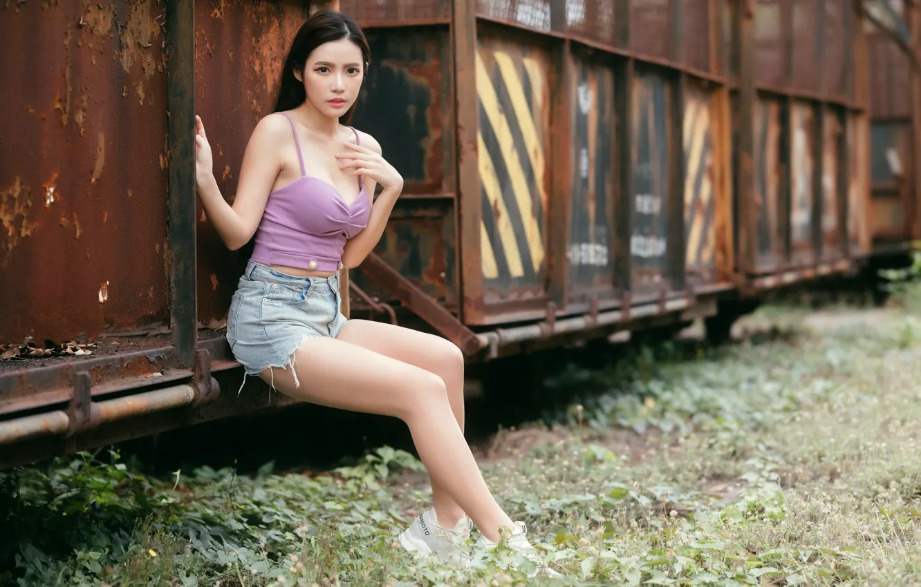 Photo wallpaper look, model, shorts, portrait, makeup, cars, brunette, hairstyle