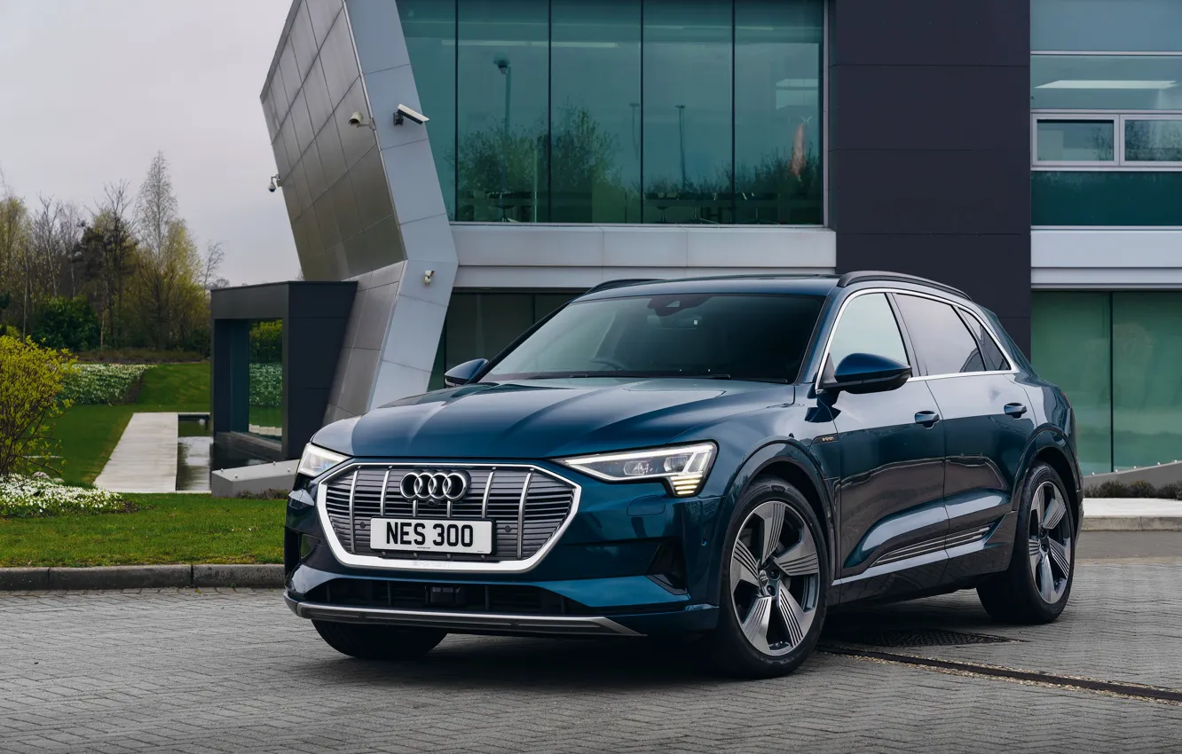 Photo wallpaper Audi, the building, E-Tron, 2019, UK version