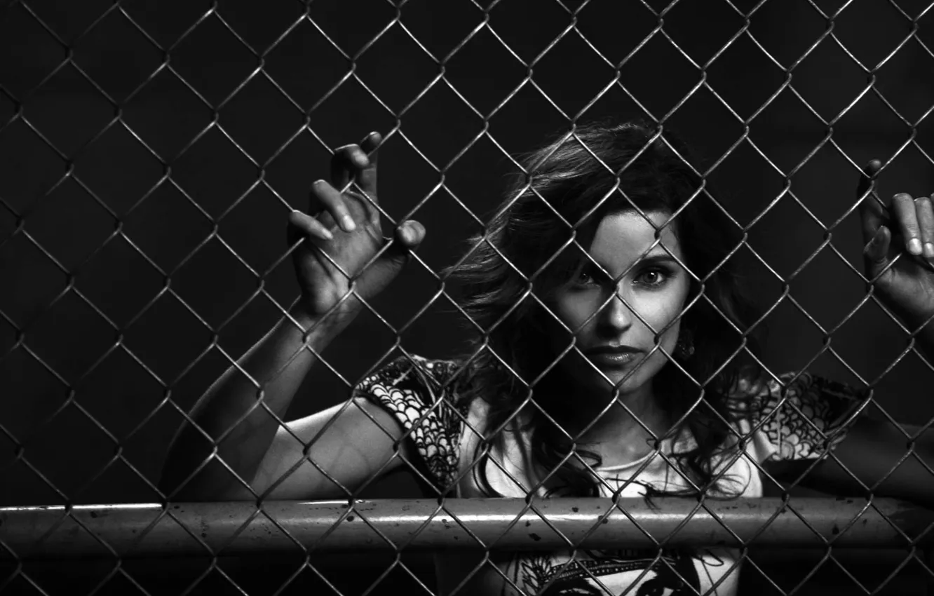 Photo wallpaper grille, Nelly Furtado, the darkness