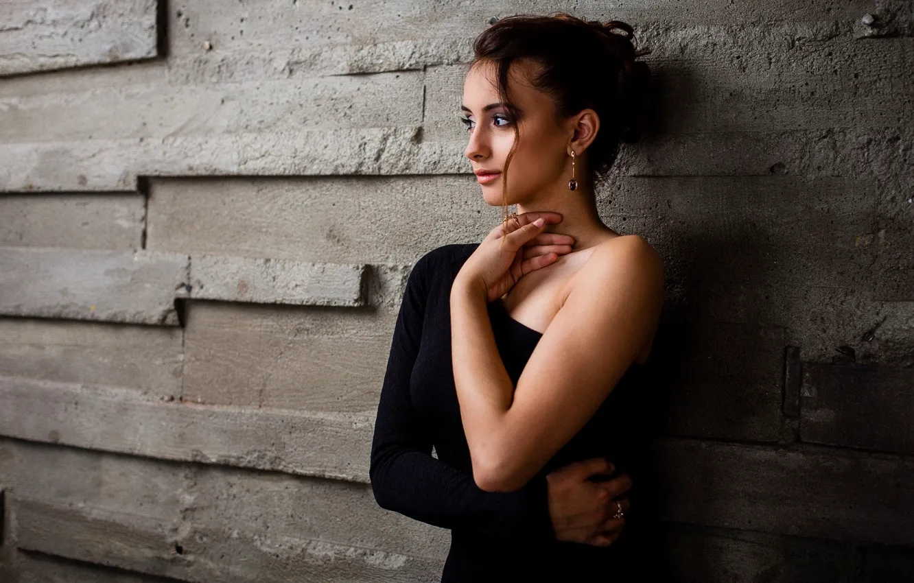 Photo wallpaper pose, model, portrait, makeup, dress, brunette, hairstyle, is