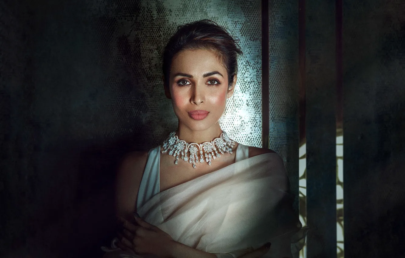 Photo wallpaper girl, hot, sexy, fashion, eyes, smile, beautiful, figure