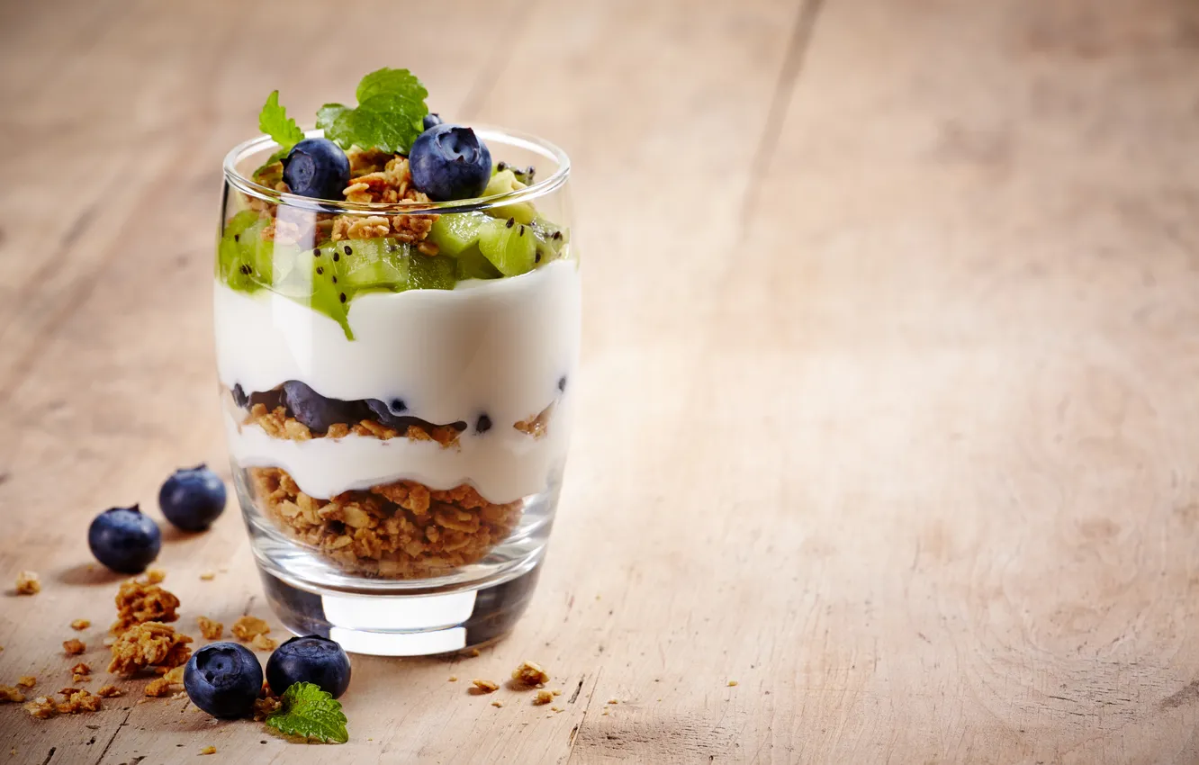 Photo wallpaper kiwi, blueberries, mint, dessert, yogurt
