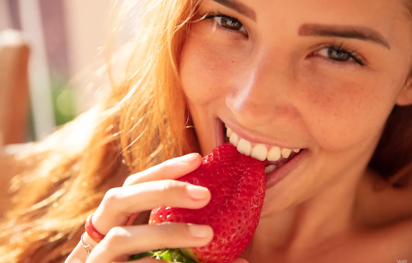 Photo wallpaper eyes, smile, lips, face, redhead, strawberry, fingers, teeth