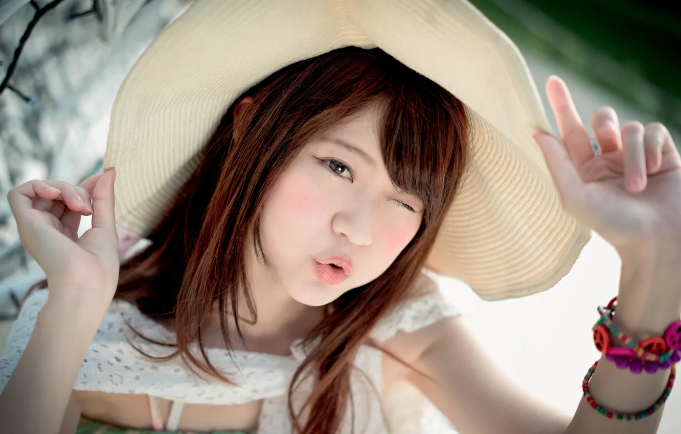 Photo wallpaper portrait, hat, sponge, Flirty, Oriental girl