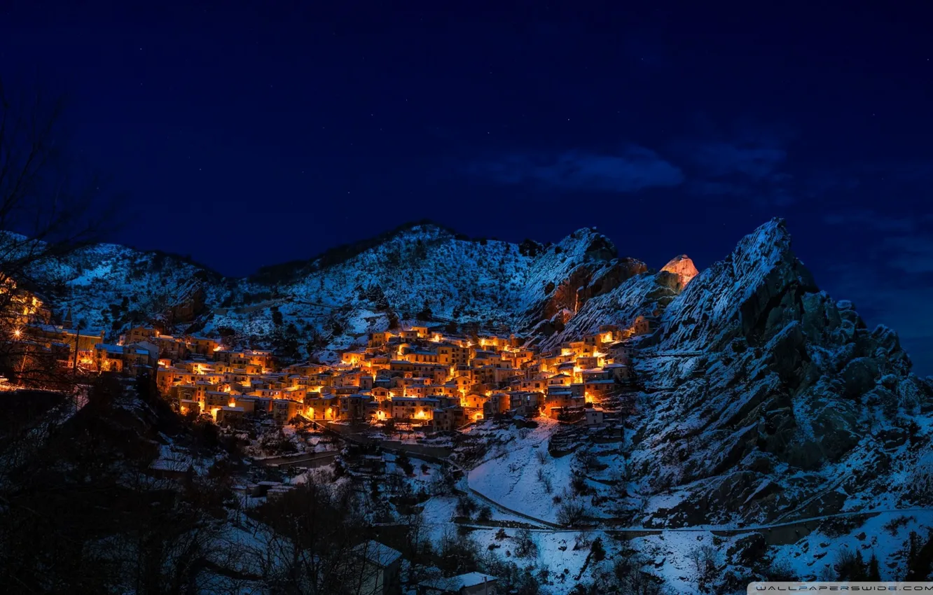 Photo wallpaper winter, lights, building, home, Mountain, slope, top