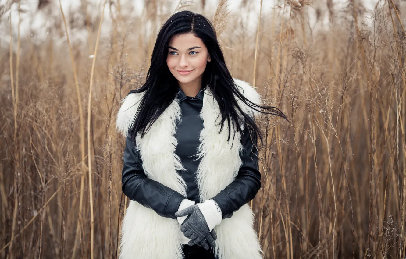 Photo wallpaper field, autumn, white, look, girl, snow, nature, pose