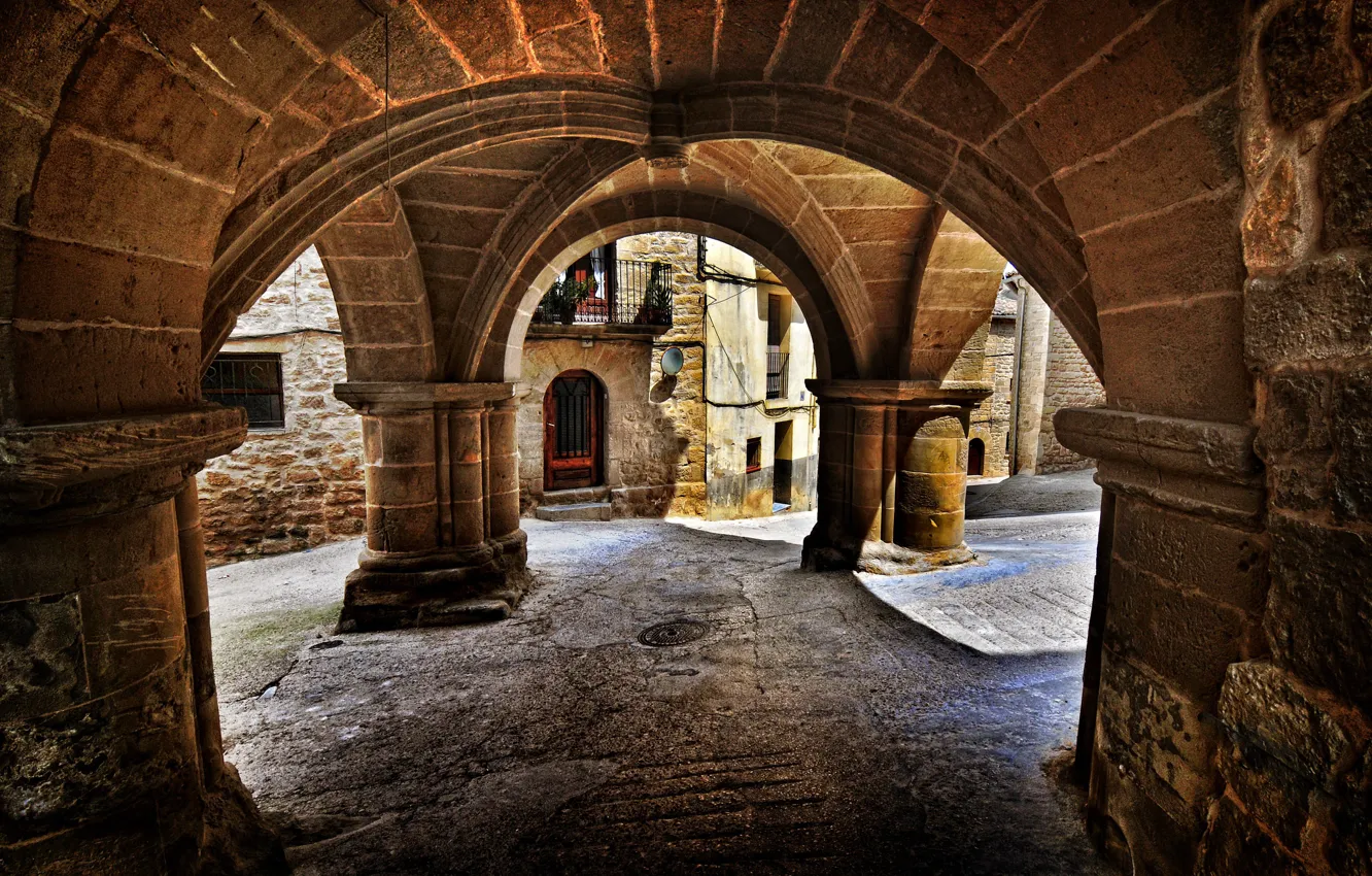 Photo wallpaper the city, street, arch, Spain, Spain, Aragon, Teruel, Calaceite