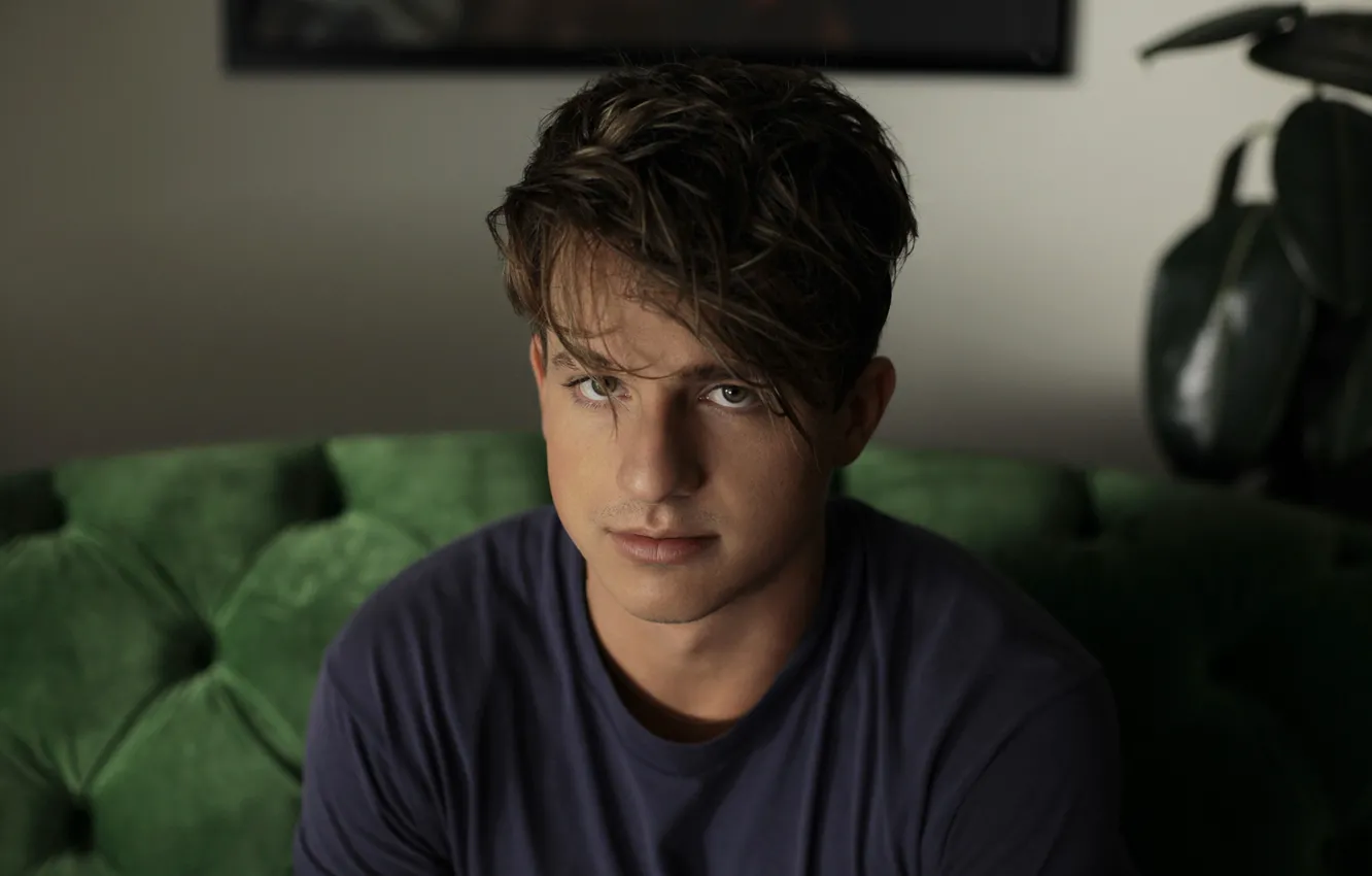 Photo wallpaper look, guy, Charlie Puth