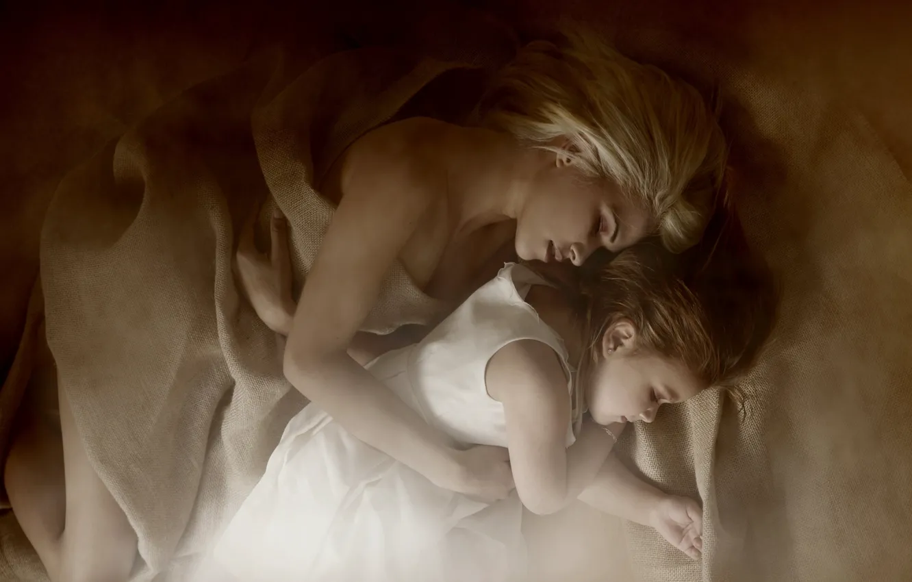 Photo wallpaper sleep, girl, mom, Sweet Dreams, daughter